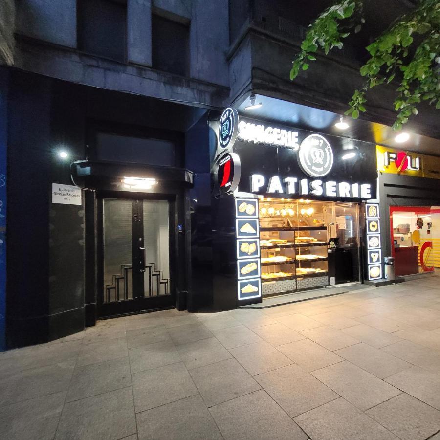 Anastasia Balcescu Apart 4 Self Check In Code From 2Pm Kitchen And Bedroom Bucharest Exterior photo