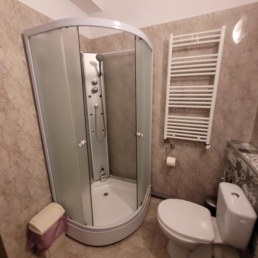 Anastasia Balcescu Apart 4 Self Check In Code From 2Pm Kitchen And Bedroom Bucharest Exterior photo