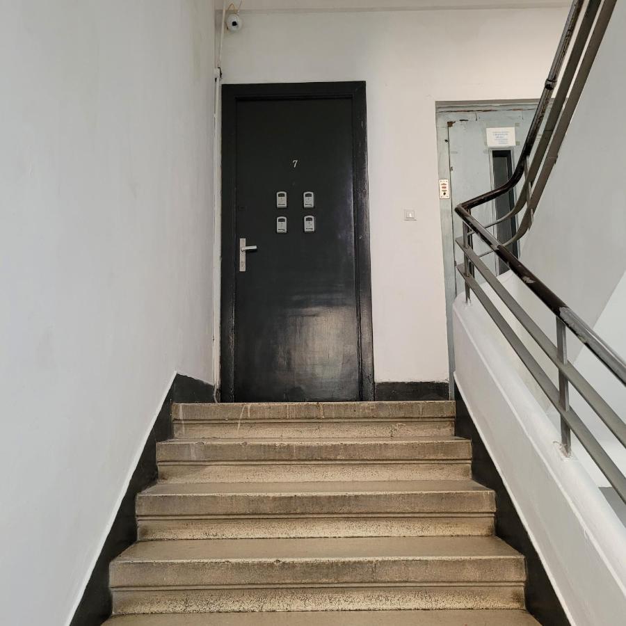 Anastasia Balcescu Apart 4 Self Check In Code From 2Pm Kitchen And Bedroom Bucharest Exterior photo