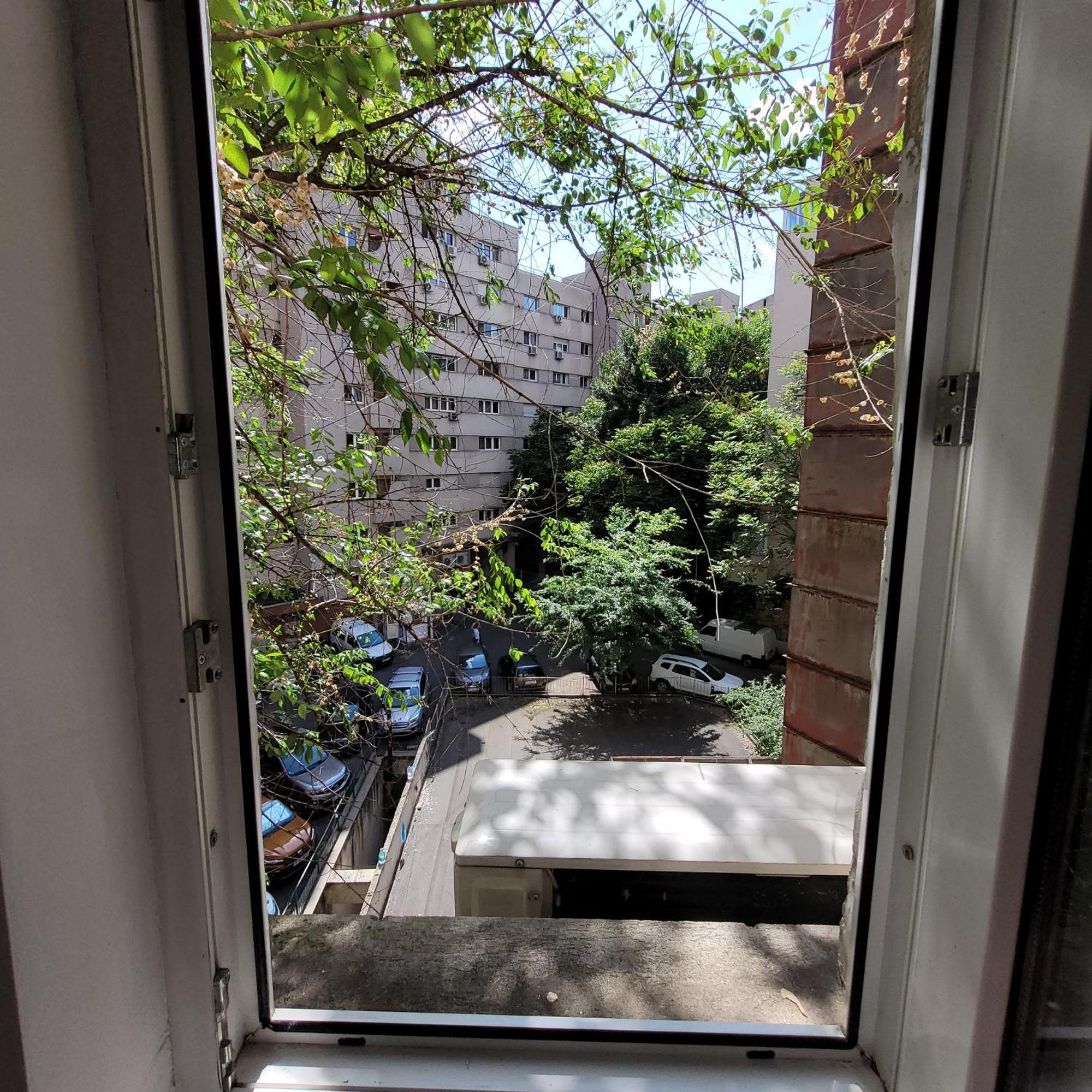 Anastasia Balcescu Apart 4 Self Check In Code From 2Pm Kitchen And Bedroom Bucharest Exterior photo